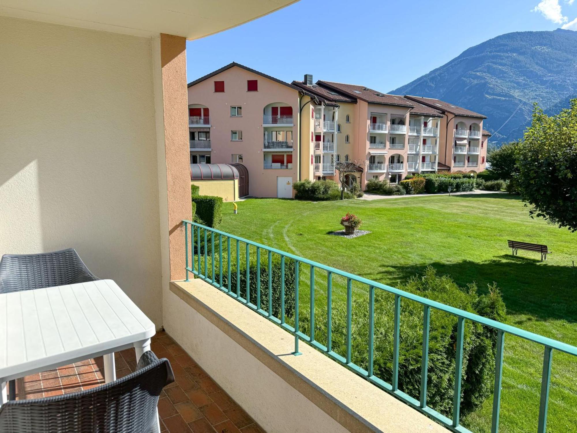 Hotel Des Bains De Saillon Exterior foto